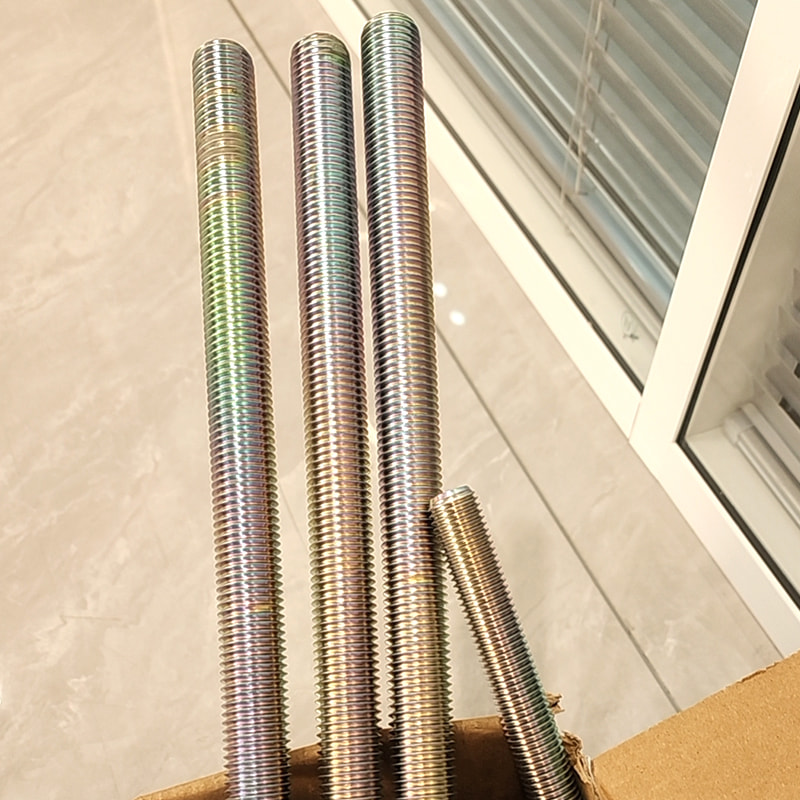 Goujons entièrement filetés enduits bleus de PTFE de la catégorie 8,8 d'acier au carbone M16*300 Goujons entièrement filetés enduits bleus de PTFE de la catégorie 8,8 d'acier au carbone M16*300